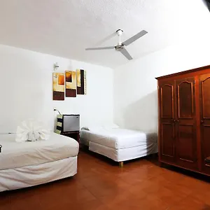 Azul By Encanto 2*, Playa del Carmen México
